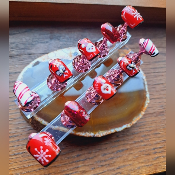 Full Custom Made Set of Press On Nails "Pop Santa" - Picture 1 of 2